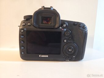 Canon EOS 5D Mark IV - 3