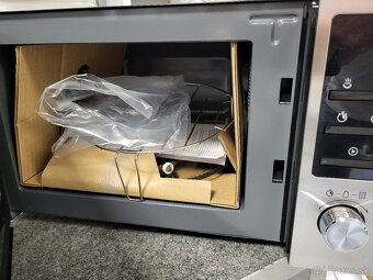 Predám nepoužitú mikrovlnku ETA2209 Mirello - vizuálna vada - 3