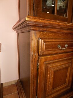 Príborník - vitrína - 3