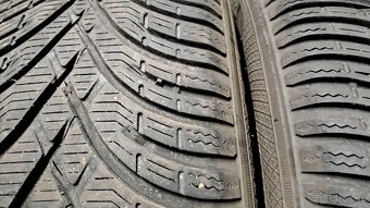 Predám 4ks jazdené zimné 215/60r17-96H Kléber - 3