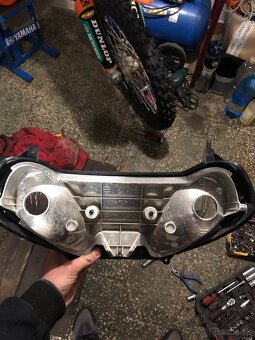 svetlo yamaha majesty - 3