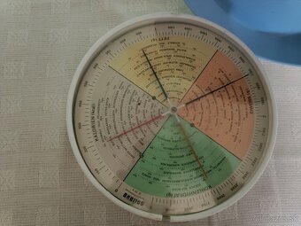 predám stare kuchynské vahy - 3