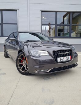 Chrysler 300S Alloy Edition - 3