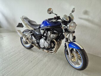 Suzuki GSF600N - 3