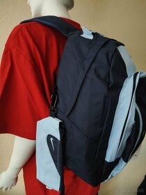 športový plecniak NIKE - 3