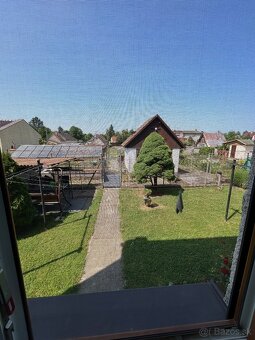 Velkometražny RD s garažou a krasnym pozemkom 753 m2, - 3