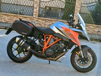 KTM SUPERDUKE 1290 GT 9/2017 - 3
