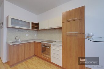 Geologicka ul., 1,5 izb. byt, možnosť nájmu aj park. miesta - 3