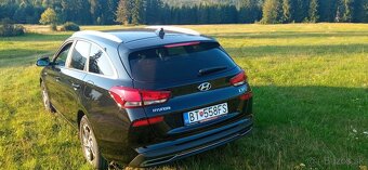 Hyundai i30 CW 1.5 T-GDi mHEV Family - 3