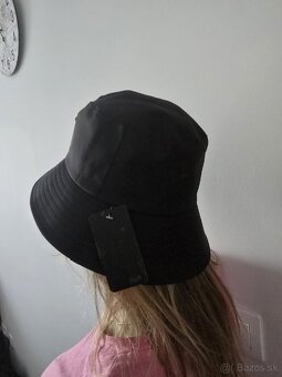 Prada klobúk - 3