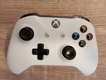 Ovládač na XBOX ONE - 3