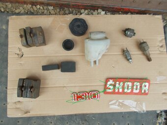 Predam pre skodovky nadrz kapaliny zad svetla ovzd ventil - 3