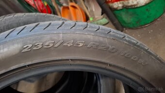 235/45 R20 - 3