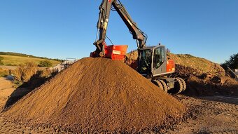 predám triedenú černozem, ornicu - 3