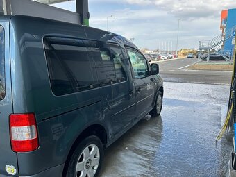 Predám vymením Volkswagen caddy life 1.6 benzín - 3