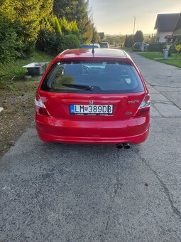 Predám Hondu Civic 1.6 Sport 81kw V- tec - 3