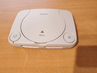 Predám Playstation 1 Slim - 3