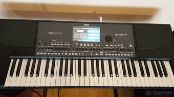 KORG PA600 - 3