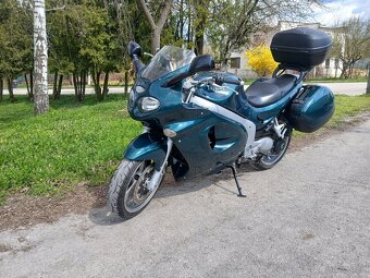 Triumph Sprint 955 ST - 3