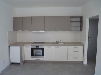 Prenájom, 2 izbový byt, Nové Zámky - 3