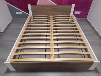 Manželská posteľ 160x200 s roštami a matracmi - 3