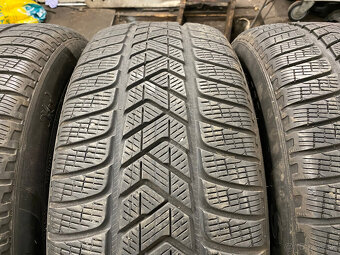 Pirelli Scorpion Winter 235/55 R18 ZIMNE - 3