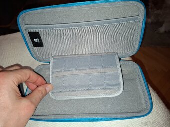 Nintendo switch LITE - 3