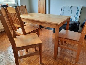 Jedálenský stôl + 4 stoličky - 3