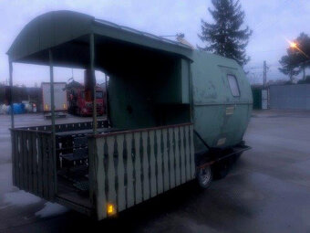 Retro obytný príves s terasou s tp - 3