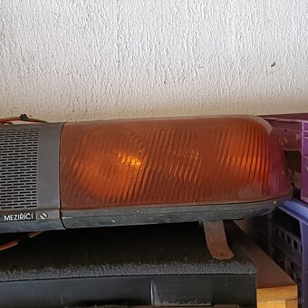 Oranzovy majak tesla - 3