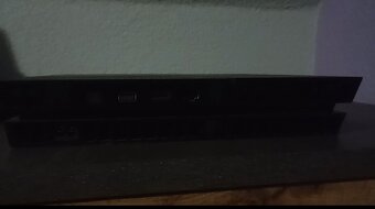 Playstation 4 - 3