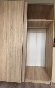 Šatníková skriňa ako nová - 3
