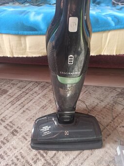 Electrolux tyčový vysávač 2.1 - 3