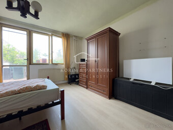 Dom bez záhrady s menším dvorom a terasou, Komárno - 3