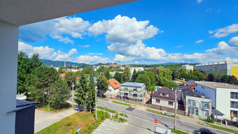 Svetlo, priestor a možnosti: 2-izbový byt s loggiou 14 m² - 3