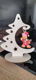 Vianočné drevené stromčeky, ozdoby - 3