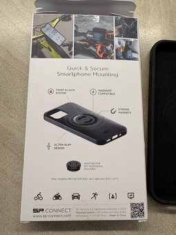 Obal na iPhone 12/12 Pro - 3