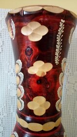 ručne vyrezávaná drevená váza - 3