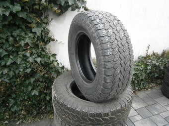 Predám 4x letné-teren pneu General M+S A/T 285/70 R17 110/10 - 3