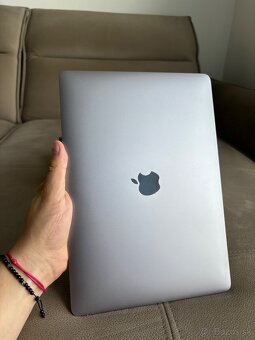 Predám MacBook AIR M1, 8GB/256GB TOP STAV - 3