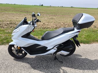 Predam Honda PCX 125 rv 2020 naj len 1500 km - 3