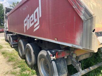Naves Fliegl - 3