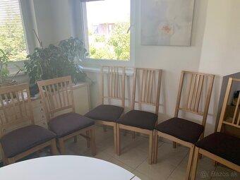 Drevený rozkladací stôl aj so stoličkami - 3