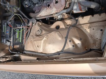 Mercedes W123 230 benzin 1983 - 3