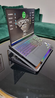 Lenovo Legion Pro 7 16|R9|RTX 4080|32GB|1TB SSD - 3