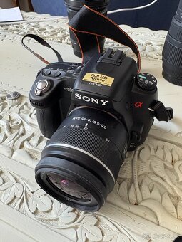 Sony A580 DSLR + 3 objektívy + batoh a ďalšie príslušenstvo - 3