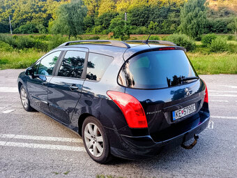 Predám Peugeot 308 SW 1.6 e-HDi Automat - 3