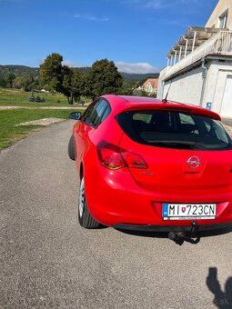 Opel Astra 2010 - 3