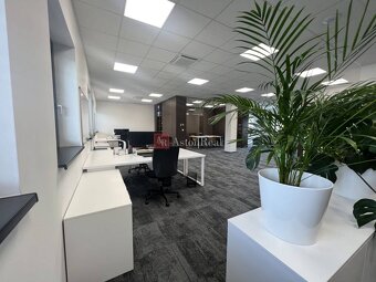 PRENÁJOM: Administratívne, kancelárske priestory - J. Janček - 3