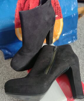 čierne čižmičky na vysoko, opätku a  platforme - 3